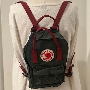 Fjällräven's KÅNKEN MINI